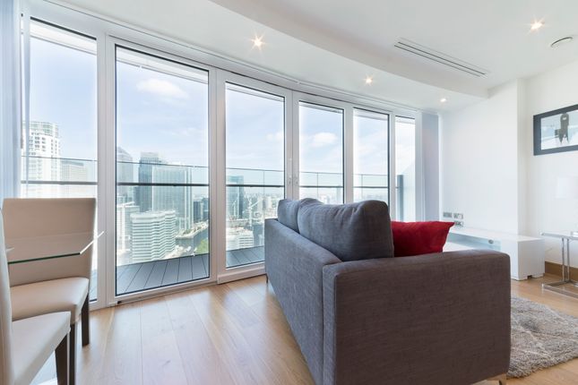 Studio to rent in Arena Tower, 25 Crossharbour Plaza, Canary Wharf, London