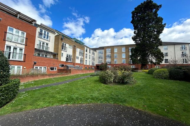 Flat for sale in Bambridge Court, Maidstone, Kent