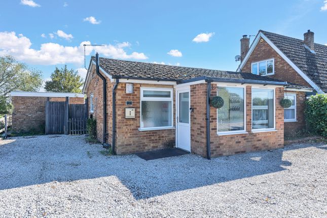 2-bed bungalow on 111 Cambridge Road, Royston, £1,400/mo