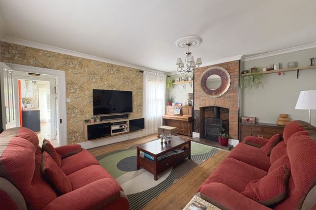 36 Barton Road, Tewkesbury photo 3