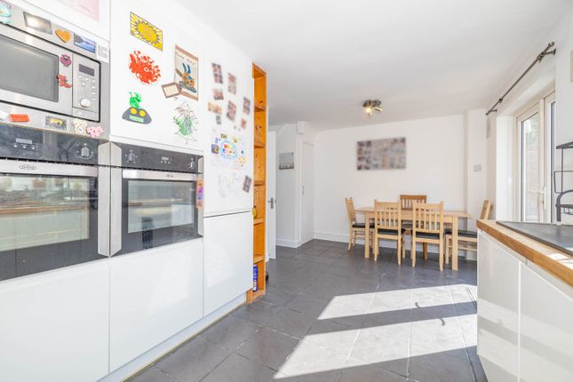 7, Bossington Road, Canterbury photo 3