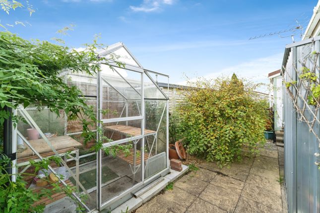 12, Priors Close, Ely photo 3