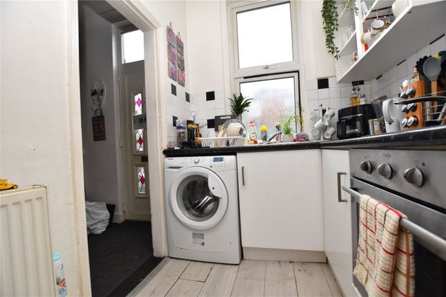42, Salisbury Road, West Yorkshire photo 4