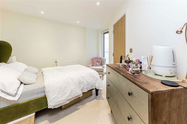 Flat 7, Slate House, 11, Keymer Place, London photo 4
