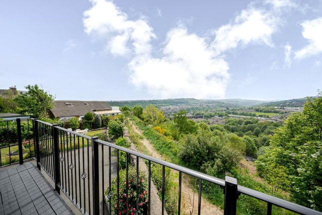 18, Cliffe End Road, Huddersfield photo 3