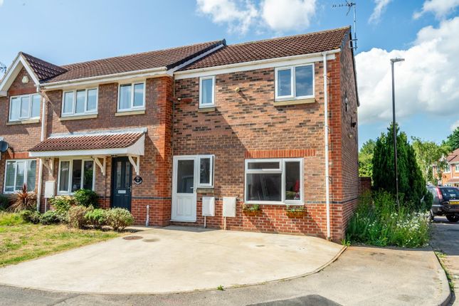 Town house for sale in Holyrood Drive, Rawcliffe, York