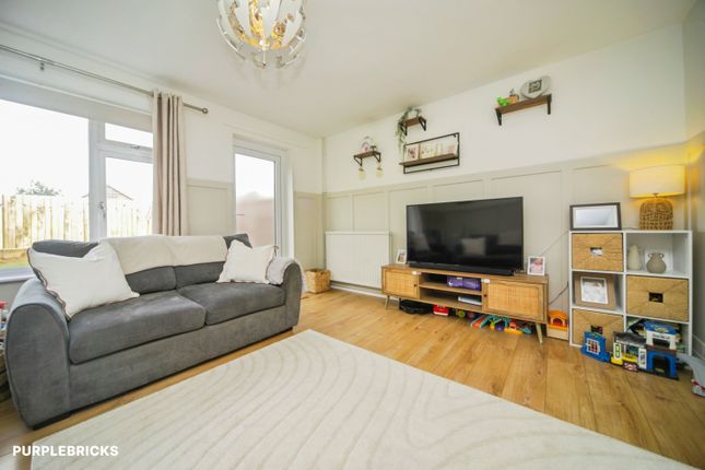 4, Merrion Close, Ipswich photo 4