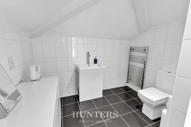 Master Suite Shower Room