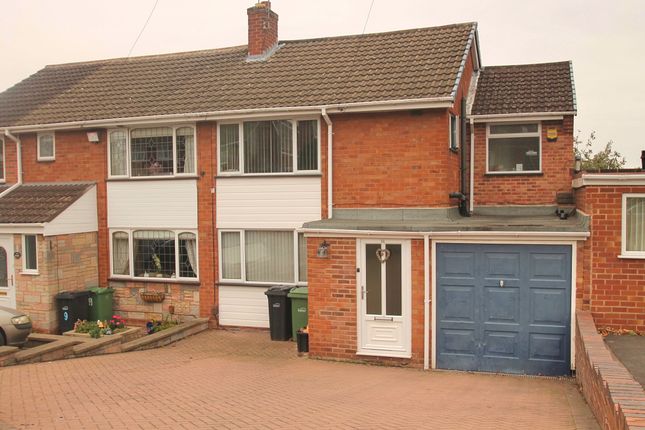 4 bed semi-detached house to rent in Sandringham Road, Wordsley, Stourbridge DY8