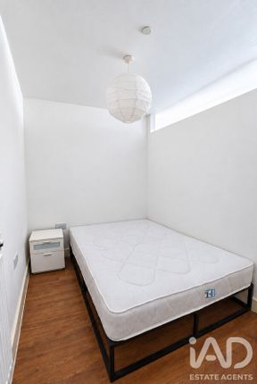 Flat 138, 2, Cornmill Lane, London photo 4