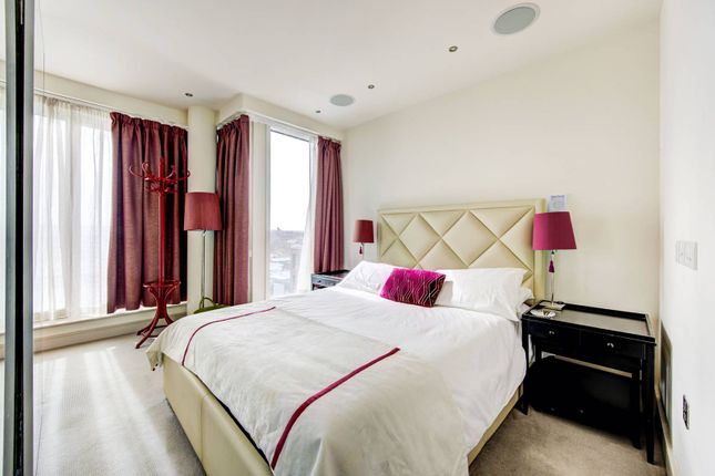 Flat for sale in Chelsea Creek, Chelsea Creek, London