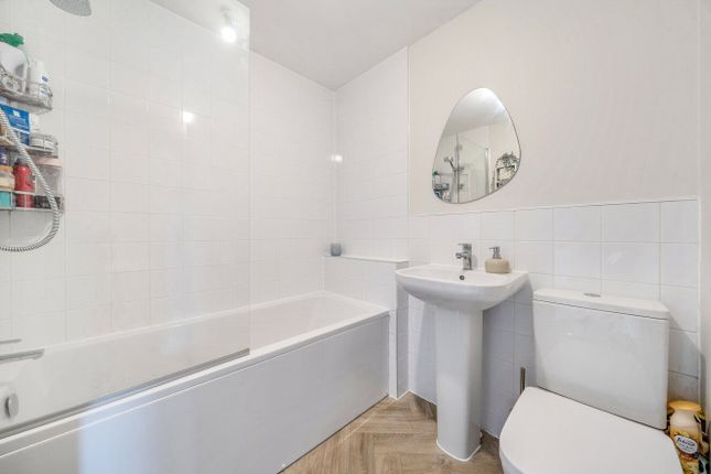HSPG OR, 17, Garlic Street, Newmarket photo 5