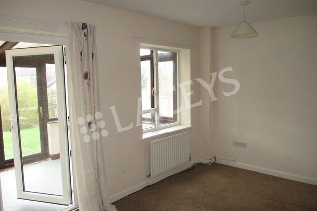 11 Milton Close, Yeovil photo 4