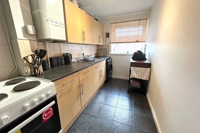 Flat for sale in Churchill Court, Neston