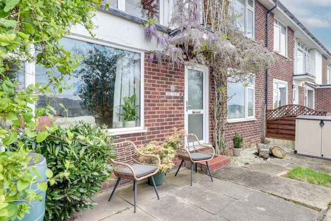 Flat for sale in New Road, Leigh-On-Sea