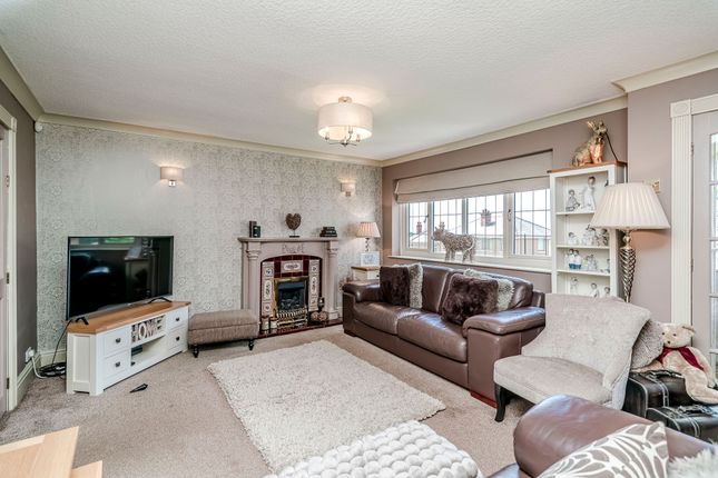 14 Guildford Avenue, Chorley photo 4