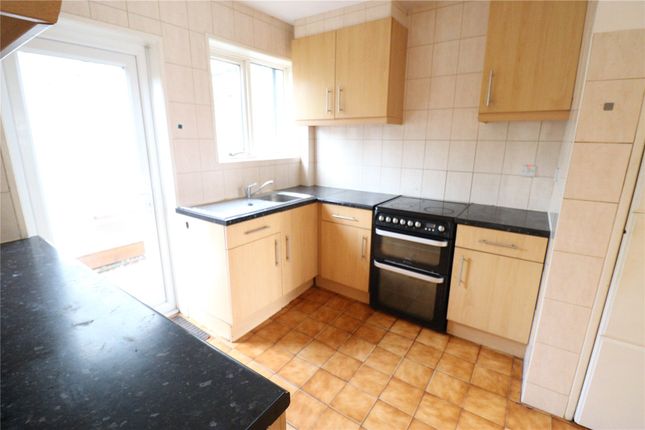 53, Harcourt Avenue, Edgware photo 3