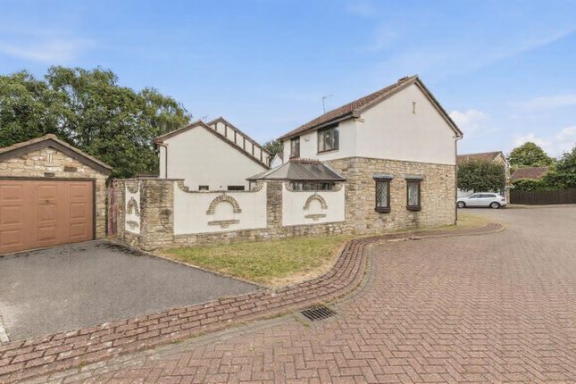 26, Hopefield Way, Leeds photo 2