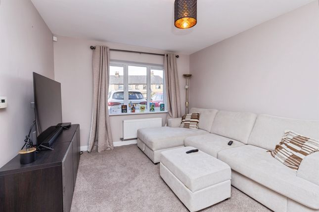 66, Green Lane, Bradford photo 4