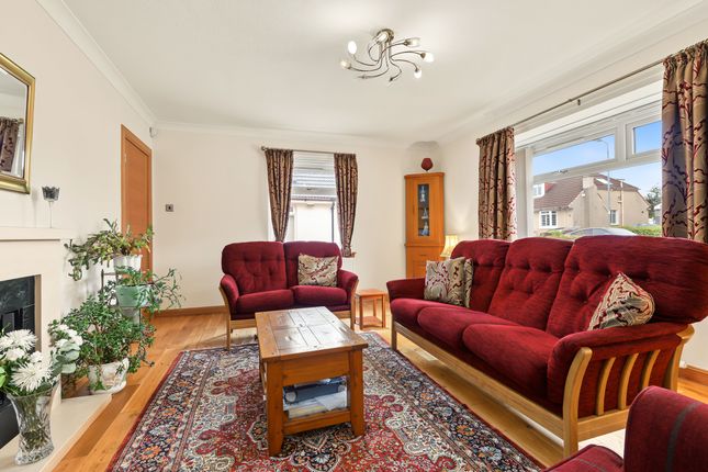 33 Melville Gardens, Bishopbriggs photo 3