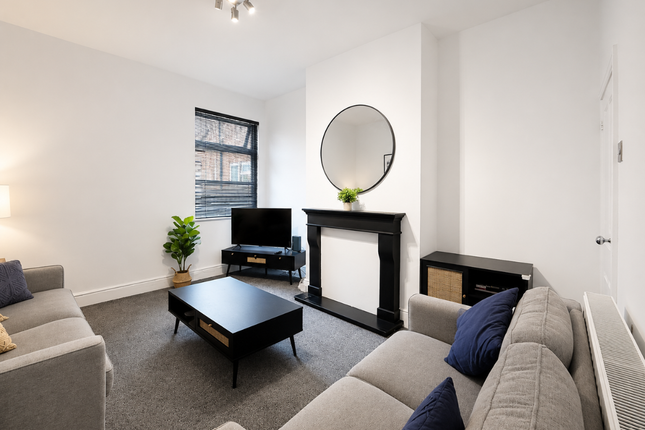 12 Sackville Street, Stoke-on-Trent photo 3