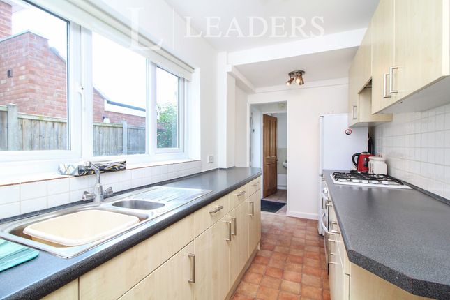 35, Woodstock Road, Worcester photo 4