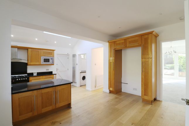 High Birch,, Lodge Road, Bromley photo 4