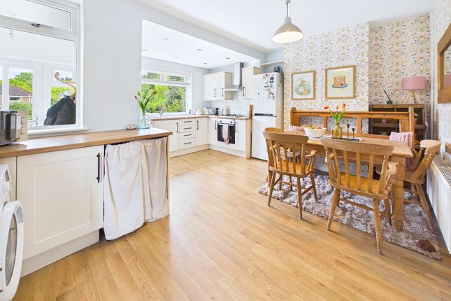 102, Ormskirk Road, Up Holland photo 3
