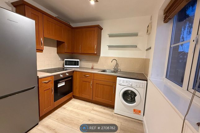 Flat, Henry Bird Way, Northampton photo 5