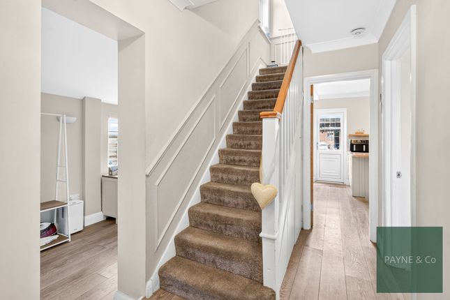 48 Southdown Road, Hornchurch photo 4