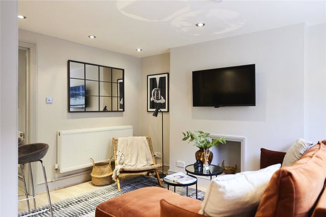 Flat for sale in Amwell Street, London