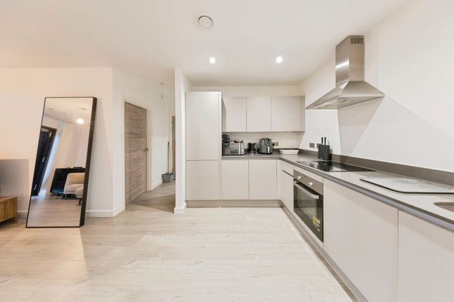Flat 11, Caspian View,, Buckingham Road, Milton Keynes photo 3