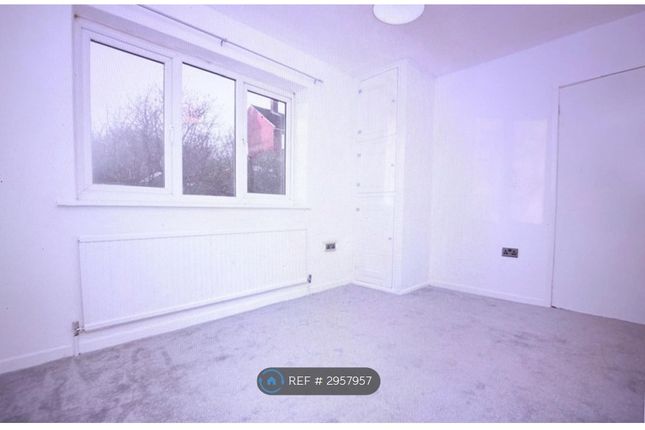 A Henconner Lane, Bramley, Leeds photo 5