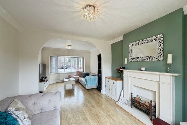 10 St. Andrews Way, Cippenham, Berkshire photo 4