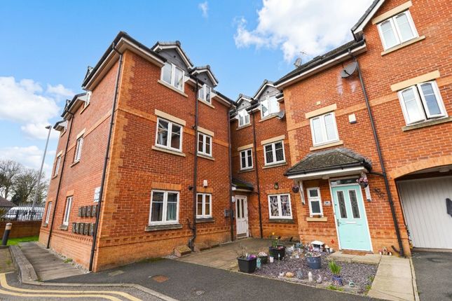 2-bed flat on 34 Verdant Lane, Manchester, £140,000