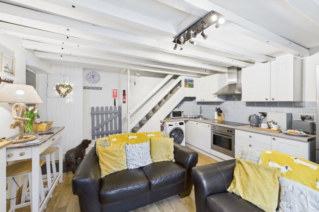 Amber Cottage,5 Carrs Yard, Whitby photo 4