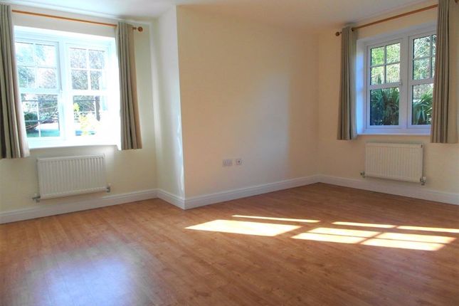 14, Wallett Drive, Telford photo 4