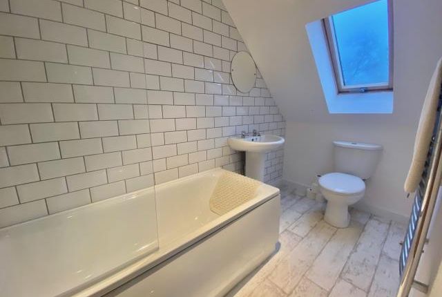 The Annexe, Russells Water, Henley-on-thames photo 4