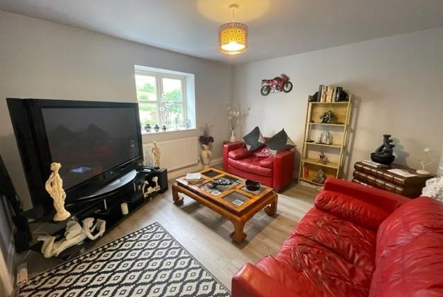 Semi-detached house for sale in West Farm Drive, Chopwell, Chopwell, Tyne And Wear