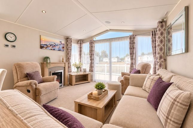 3-bed caravan on Willerby Aspen, Butt Lane, Great Yarmouth, £49,995