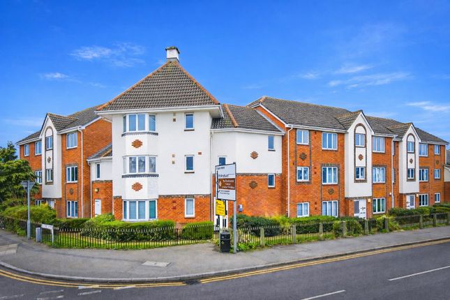 1-bed flat on 31 Melford Place, Ongar Road, Brentwood, £240,000