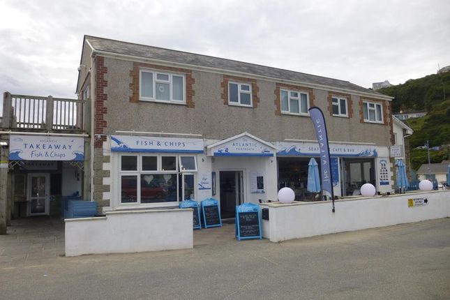 Thumbnail Restaurant/cafe for sale in Atlantic Cafe Bar (Leasehold), Seafront, Portreath, Cornwall