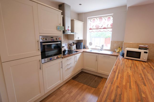 28, Windsor Grove, Morecambe photo 3