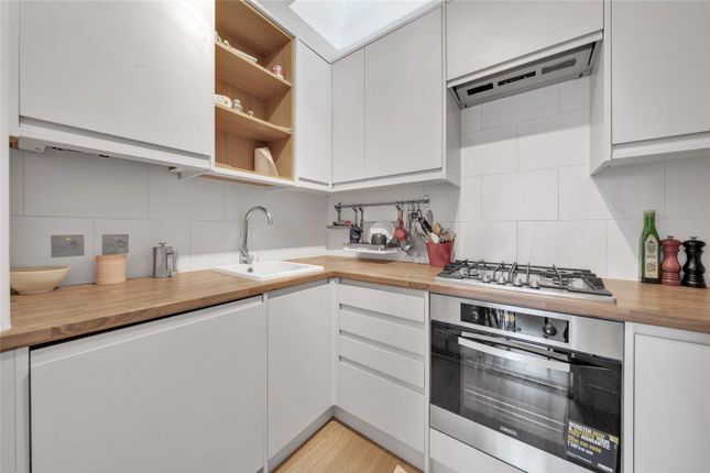 Flat 5, 19, Belgrave Gardens, St John's Wood photo 3