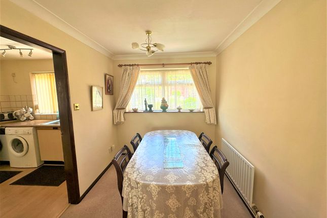 Detached house for sale in Winchester Road, Grantham
