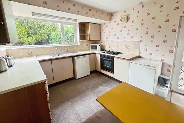36, Villa Close, Bedworth photo 3