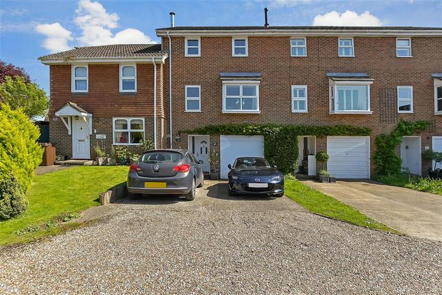Town house for sale in Bennetts Mews, Tenterden, Kent
