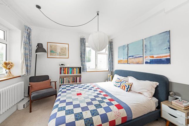 26, Sylvan Hill, London photo 4
