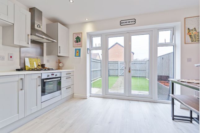 5 Mervale Place, Newport photo 3