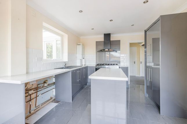 71 Winifred Way, Great Yarmouth photo 3